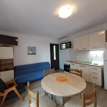 Pelegrin - With Sea View